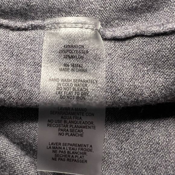 Vilci Milano Gray Mock Neck Sweater - Size Medium - NWT - Picture 6 of 6